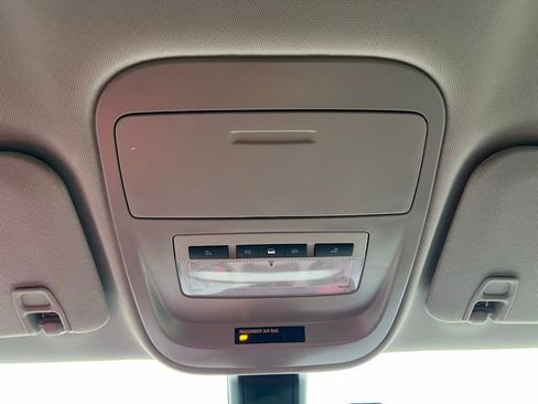 Used 2018 Chevrolet Colorado Z71 image 35