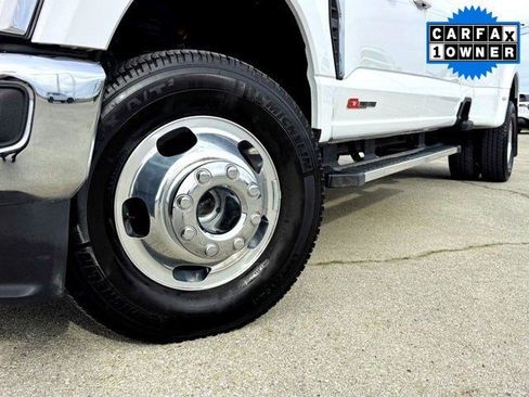 Used 2025 Ford F350 Lariat w/ FX4 Off-Road Package image 2