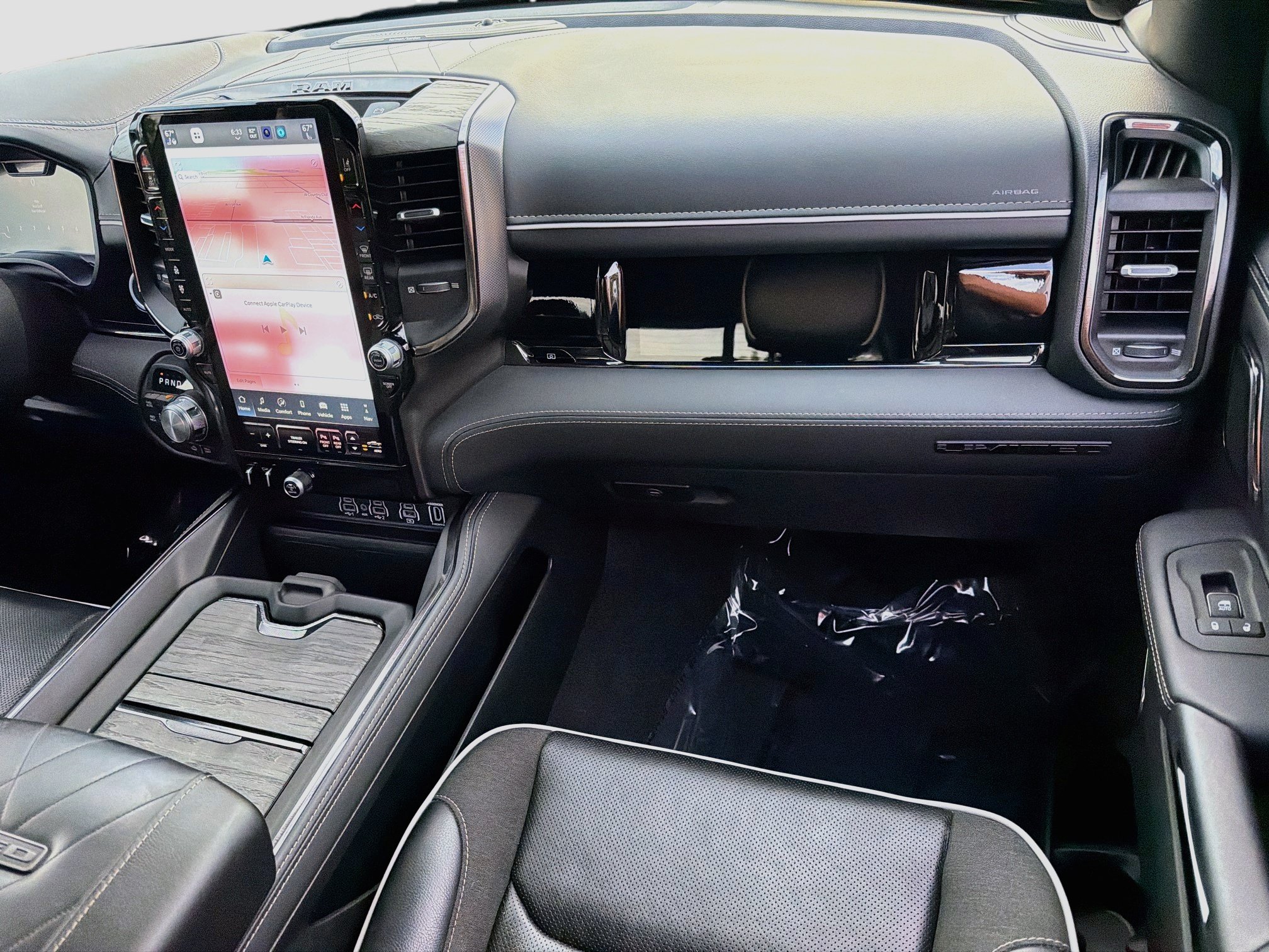 Used 2025 RAM 1500 Limited AWD/4WD image 18
