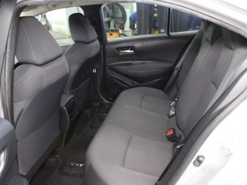 Used 2020 Toyota Corolla LE FWD image 21
