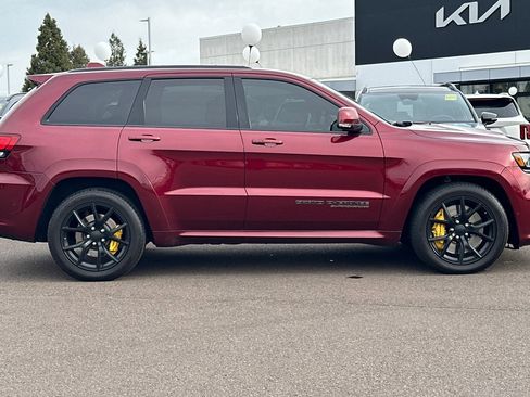 Used 2021 Jeep Grand Cherokee Trackhawk image 3
