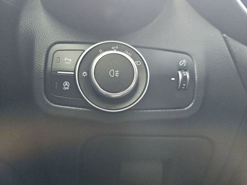 Used 2023 Alfa Romeo Stelvio Ti AWD/4WD image 17