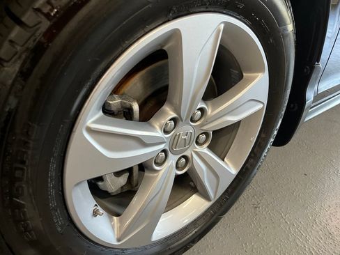 Used 2019 Honda Odyssey EX-L image 13
