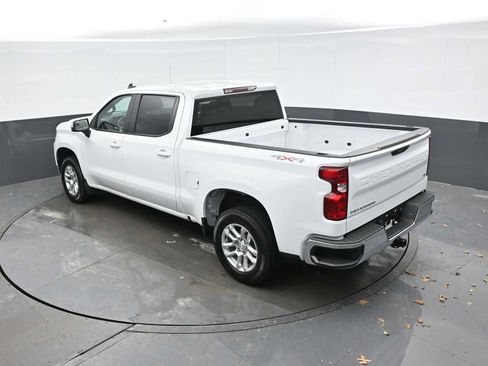 Used 2022 Chevrolet Silverado 1500 LT AWD/4WD image 27