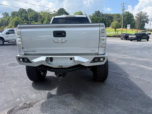 Used 2015 Chevrolet Silverado 2500 LTZ w/ Duramax Plus Package AWD/4WD image 13