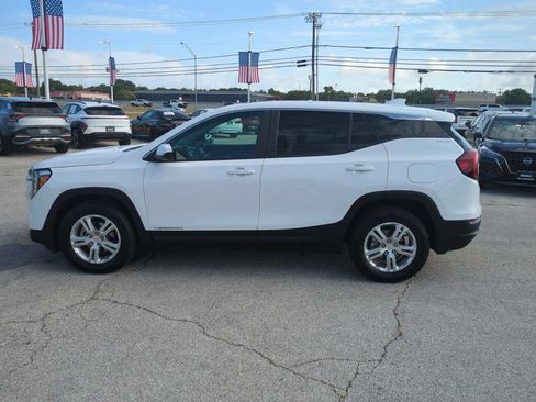 Used 2024 GMC Terrain SLE FWD image 5