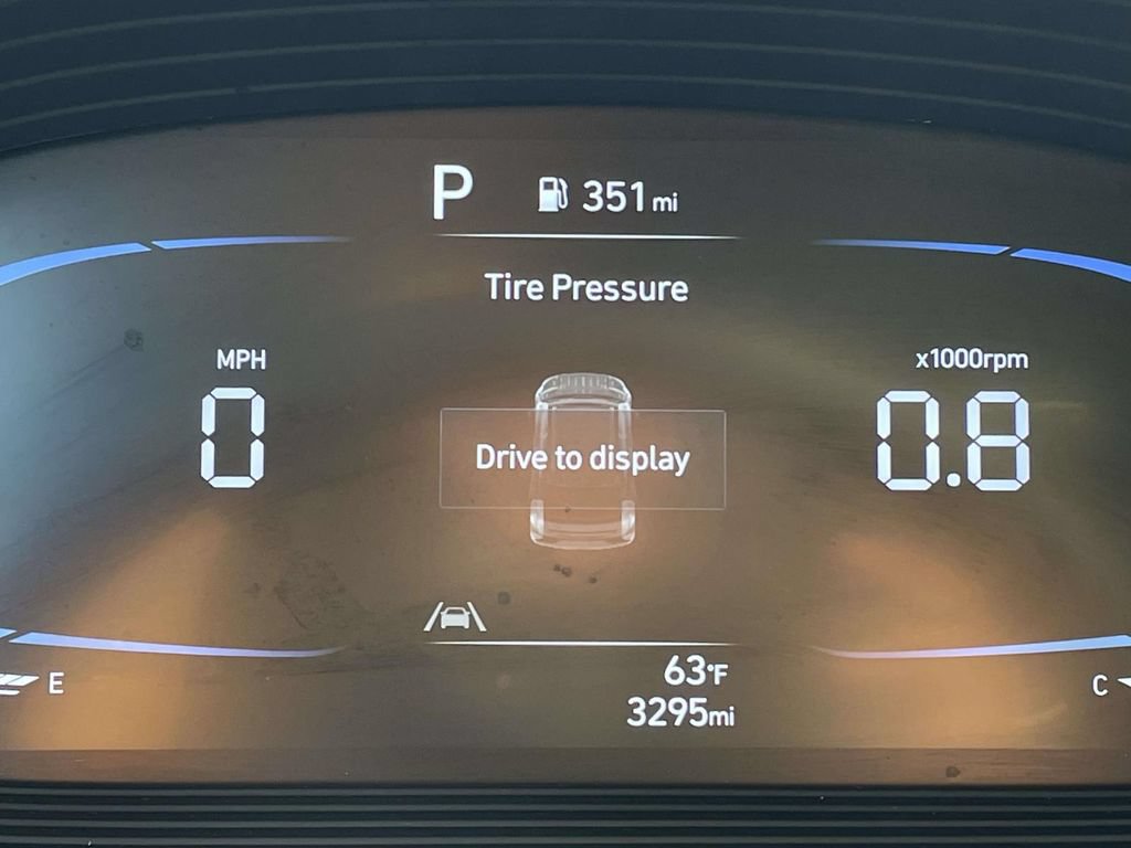 Certified 2026 Hyundai Venue SEL FWD image 15