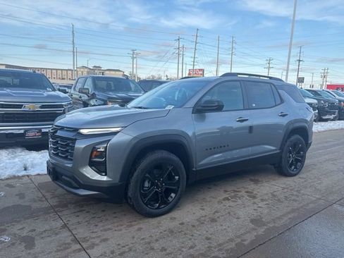 New 2026 Chevrolet Equinox LT image 3