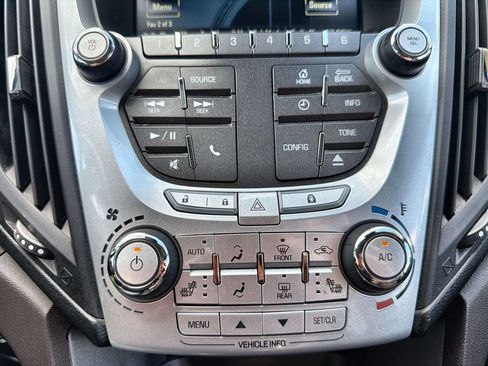 Used 2012 Chevrolet Equinox LTZ FWD image 16