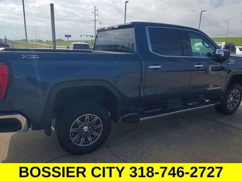 Certified 2022 GMC Sierra 1500 SLT AWD/4WD image 8