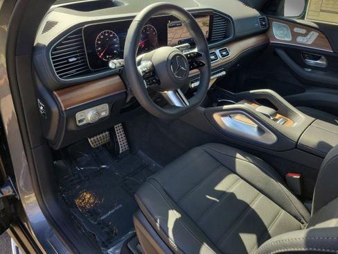 New 2026 Mercedes-Benz GLS 580 4MATIC image 25