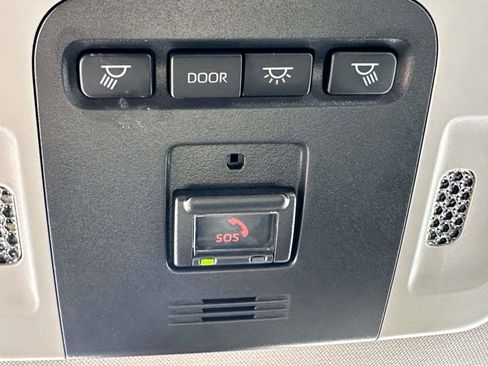 Certified 2022 Toyota Camry XSE w/ Navigation Upgrade Package image 36