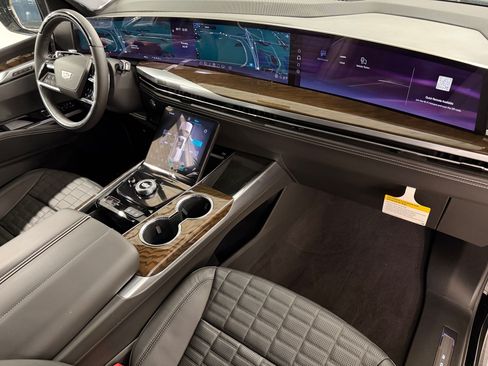 New 2026 Cadillac Escalade Platinum Sport AWD/4WD image 65