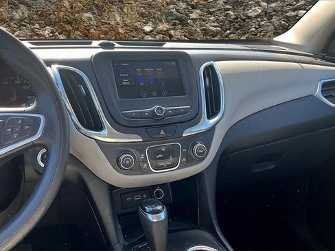 Used 2020 Chevrolet Equinox LS w/ LPO, Cargo Package image 6