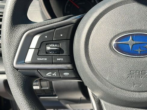 Used 2017 Subaru Impreza 2.0i Premium image 14