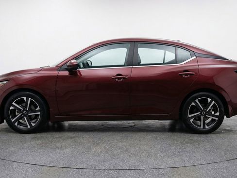 Used 2025 Nissan Sentra SV image 5