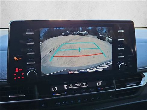 Used 2023 Toyota Sienna XLE Woodland Edition image 14