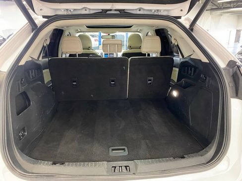 Used 2017 Ford Edge Titanium w/ Equipment Group 301A AWD/4WD image 14