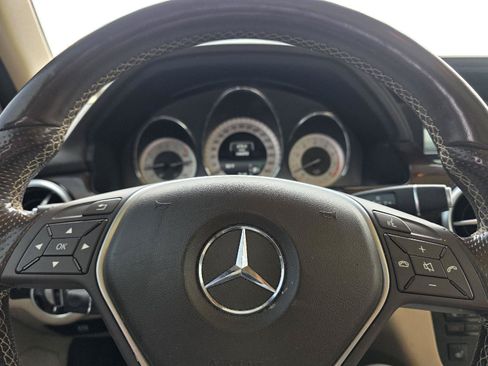 Used 2015 Mercedes-Benz GLK 350 4MATIC image 13