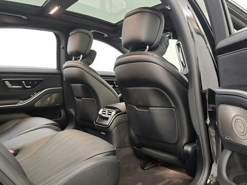 Used 2023 Mercedes-Benz S 500 4MATIC w/ AMG Line image 30