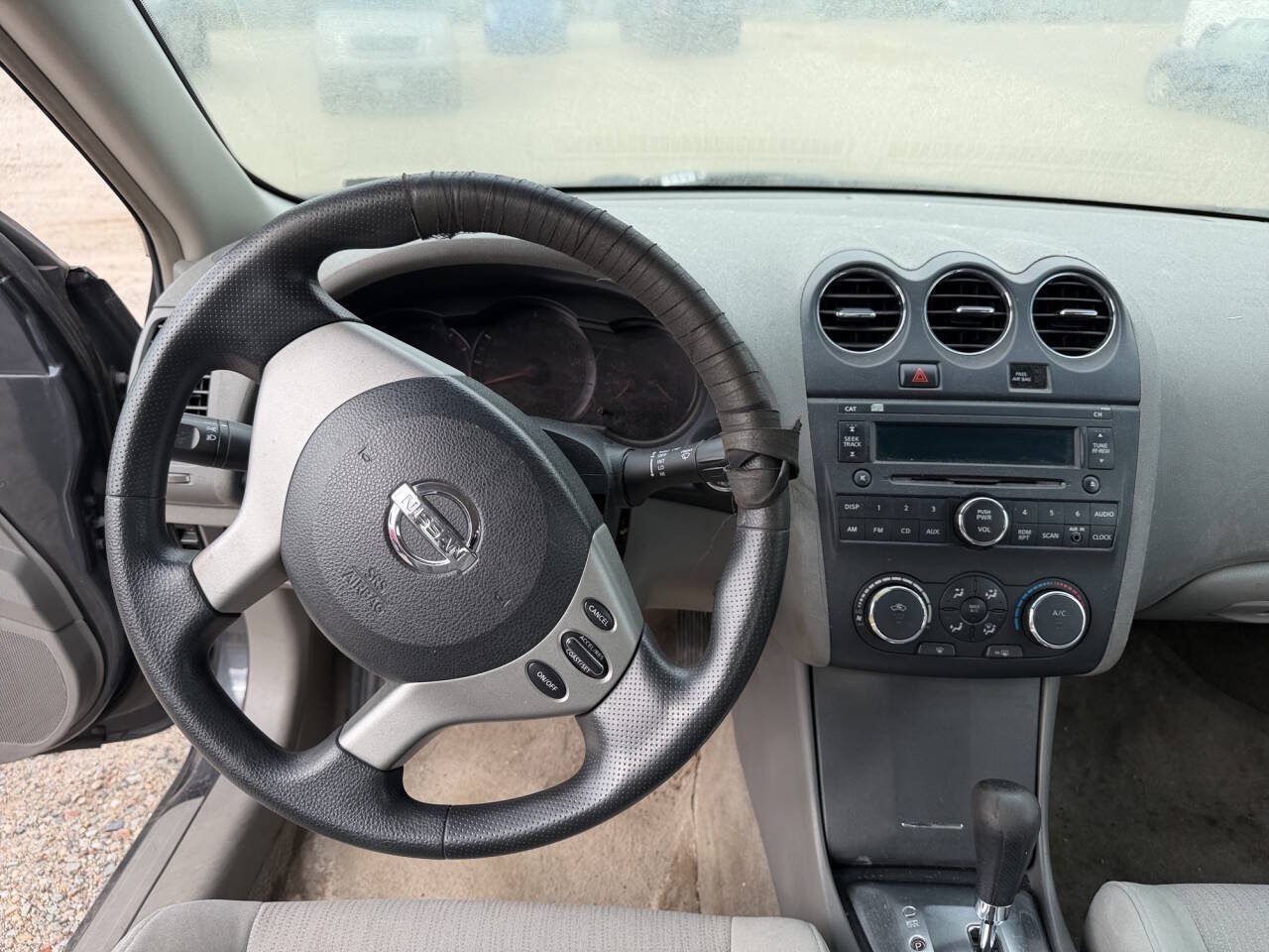 Used 2010 Nissan Altima 2.5 S FWD image 29
