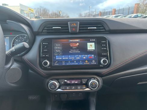 Used 2024 Nissan Versa SR image 18