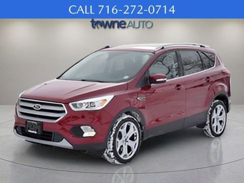 Used 2019 Ford Escape Titanium image 1