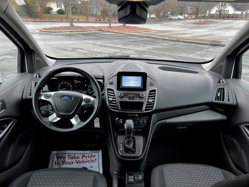 Used 2019 Ford Transit Connect XLT image 26