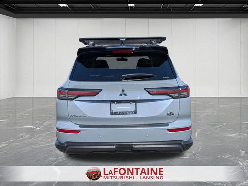 New 2026 Mitsubishi Outlander Trail Edition image 4