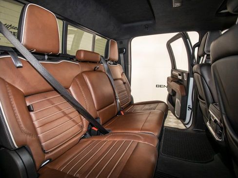 Used 2024 GMC Sierra 2500 Denali Ultimate image 13