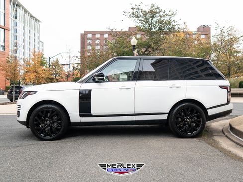 Used 2018 Land Rover Range Rover Supercharged image 4