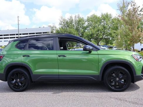 Used 2026 Volkswagen Taos SE image 10