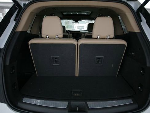 Certified 2021 Cadillac XT6 Premium Luxury w/ Platinum Package image 35