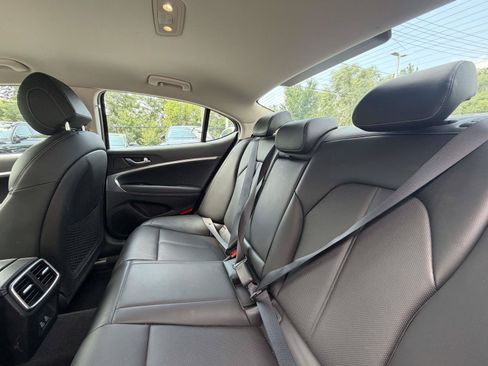 Used 2026 Genesis G70 2.5T RWD image 9