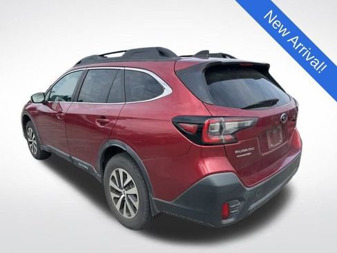 Used 2020 Subaru Outback Premium image 5