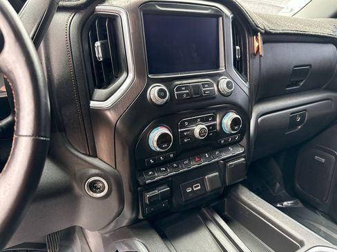 Used 2019 GMC Sierra 1500 AT4 w/ AT4 Premium Package image 27