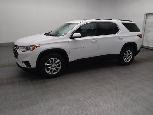 Used 2018 Chevrolet Traverse LT FWD image 2