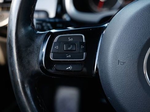 Used 2015 Volkswagen Beetle 1.8T image 30