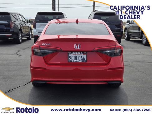 Used 2022 Honda Civic EX image 6