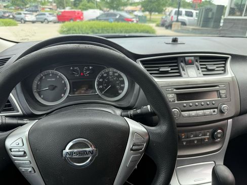 Used 2013 Nissan Sentra SR FWD image 10