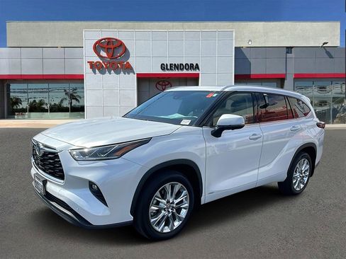 Used 2024 Toyota Highlander Limited image 7