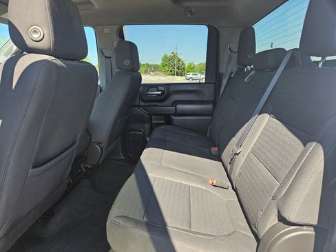 Used 2022 Chevrolet Silverado 2500 Custom w/ Custom Value Package AWD/4WD image 25