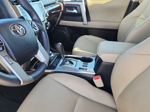 Used 2021 Toyota 4Runner Limited image 7