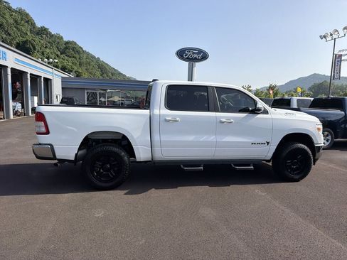 Used 2020 RAM 1500 Big Horn AWD/4WD image 3