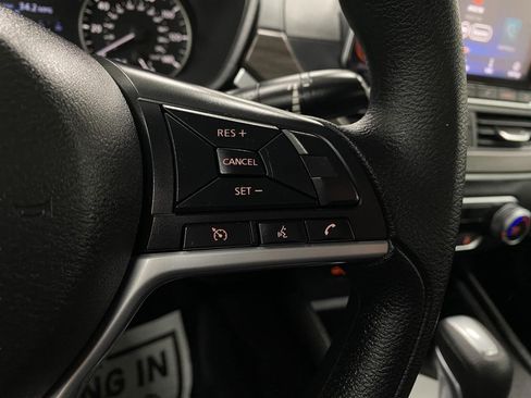 Certified 2025 Nissan Altima 2.5 SV FWD image 15