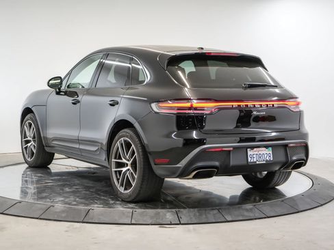 Certified 2023 Porsche Macan AWD/4WD image 3