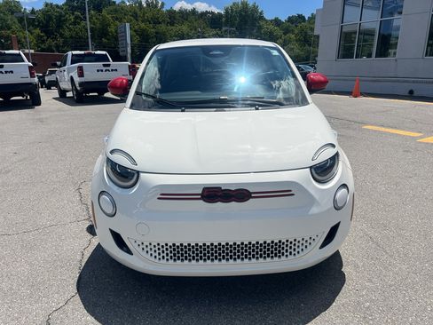 Used 2024 FIAT 500 e (RED) FWD image 2