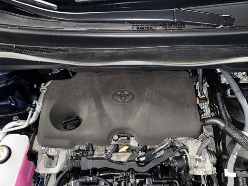 Used 2022 Toyota Sienna LE FWD image 12