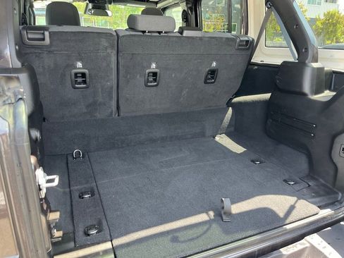 Used 2025 Jeep Wrangler Unlimited Sport S 4xe AWD/4WD image 9