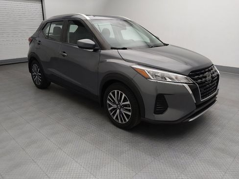 Used 2021 Nissan Kicks SV FWD image 11